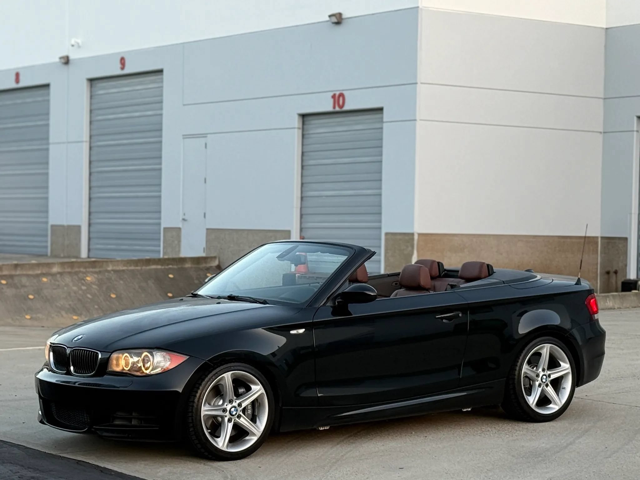 Used 2009 BMW 135i Convertible RWD image 18