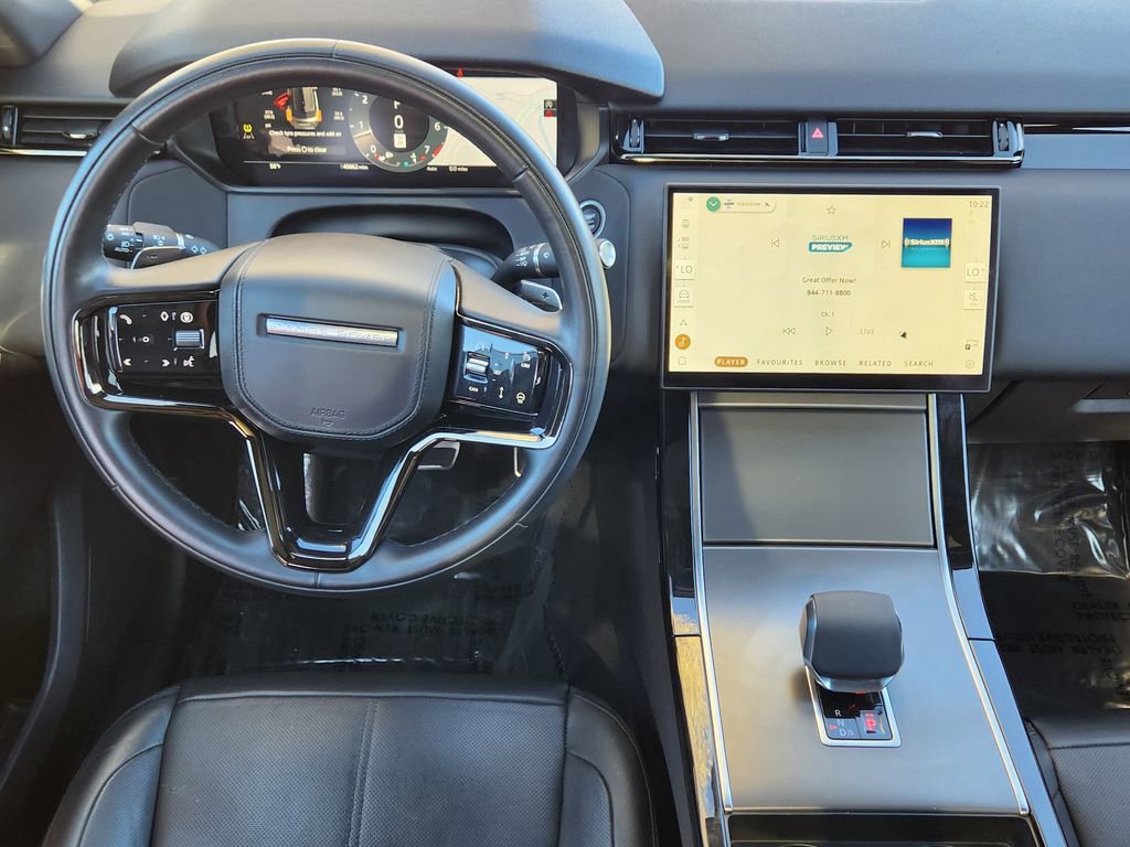Used 2025 Land Rover Range Rover Velar Dynamic SE image 3