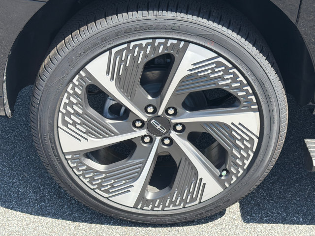 New 2027 Lincoln Navigator L Black Label AWD/4WD image 18