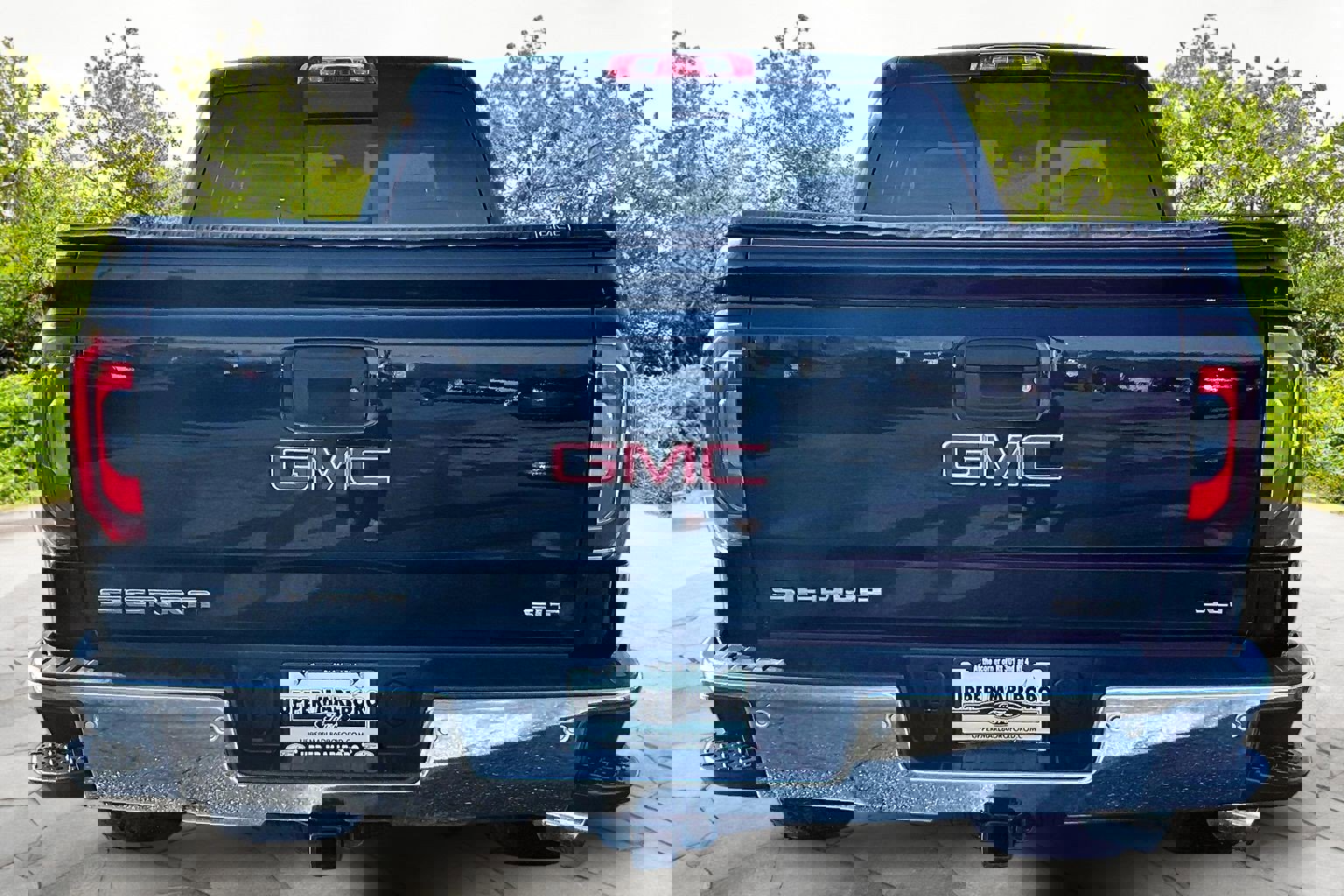 Used 2018 GMC Sierra 1500 SLT image 18