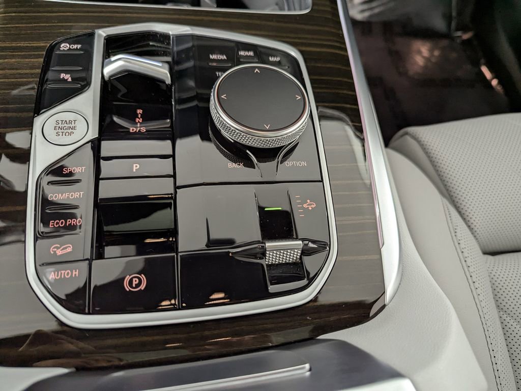 Certified 2023 BMW X7 xDrive40i image 27