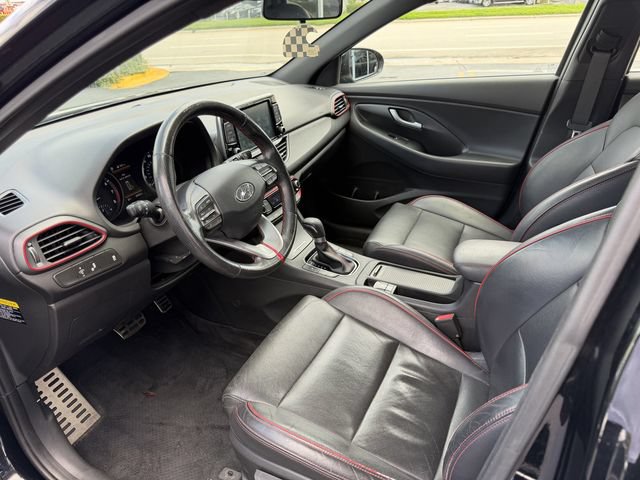 Used 2018 Hyundai Elantra GT Sport FWD image 8