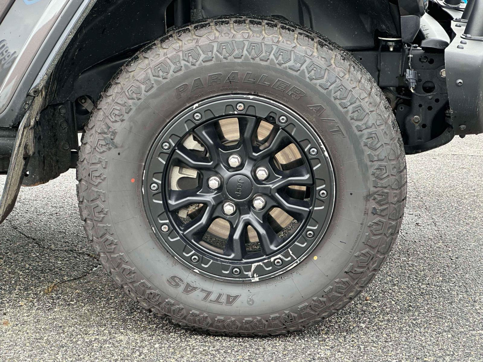 Used 2023 Jeep Wrangler Unlimited Rubicon 4xe AWD/4WD image 7