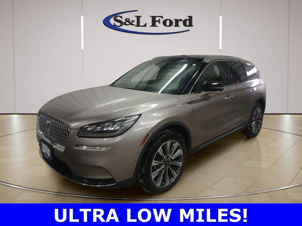 Used 2021 Lincoln Corsair Reserve image 1