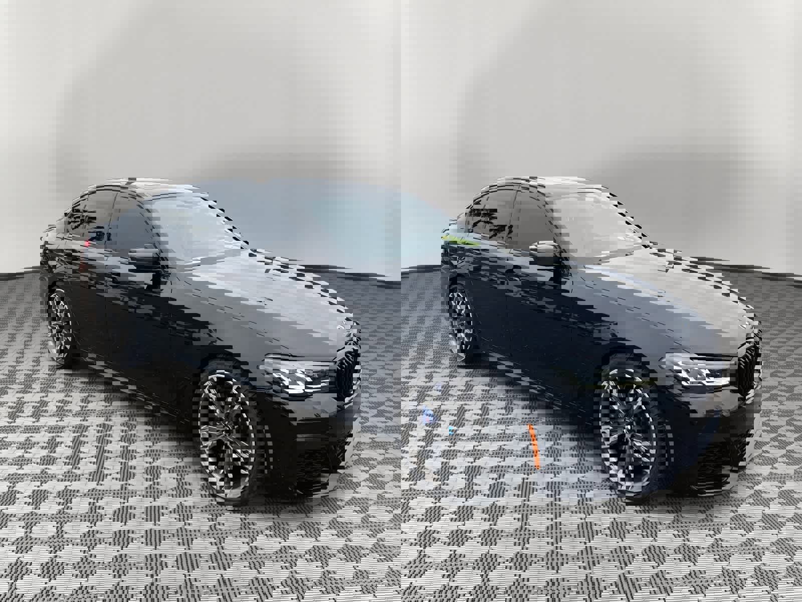 Used 2021 BMW M550i xDrive w/ Executive Package image 3