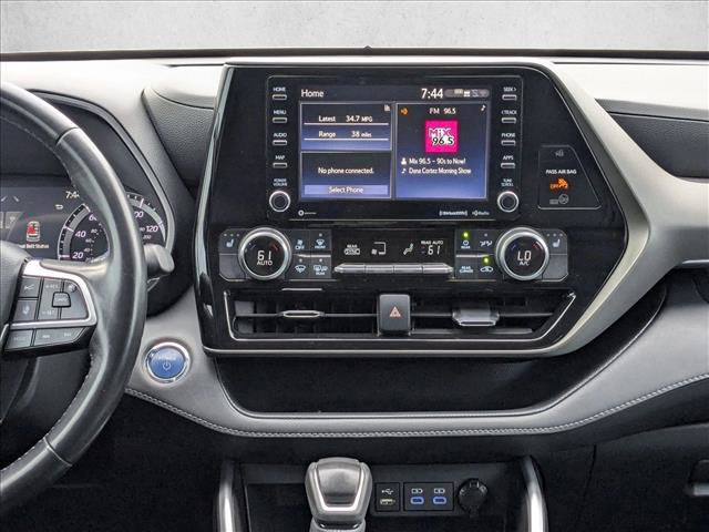 Used 2022 Toyota Highlander XLE FWD image 14