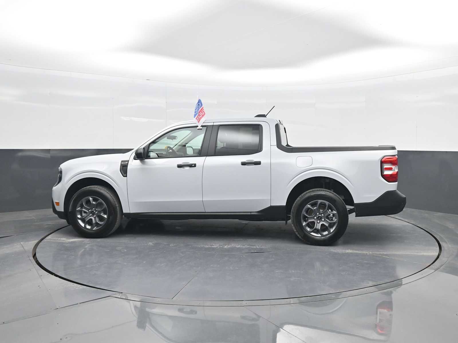 New 2026 Ford Maverick XLT w/ Equipment Group 301A AWD/4WD image 5