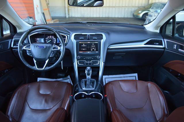 Used 2016 Ford Fusion SE w/ Equipment Group 202A image 14