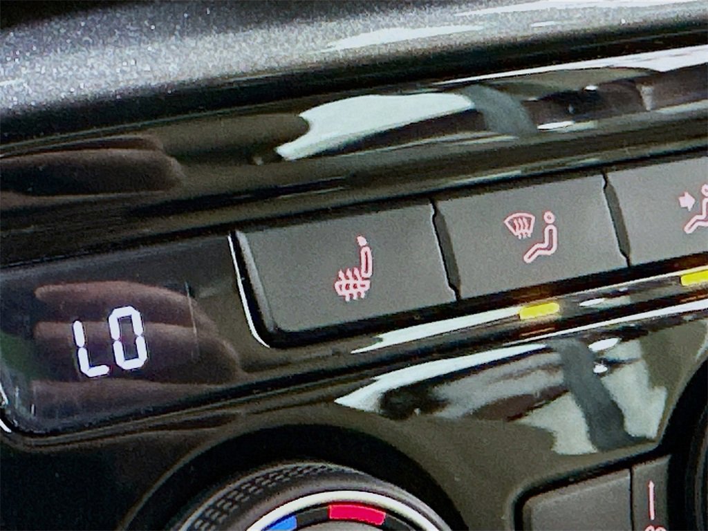 Used 2017 Volkswagen Beetle 1.8T SEL image 24