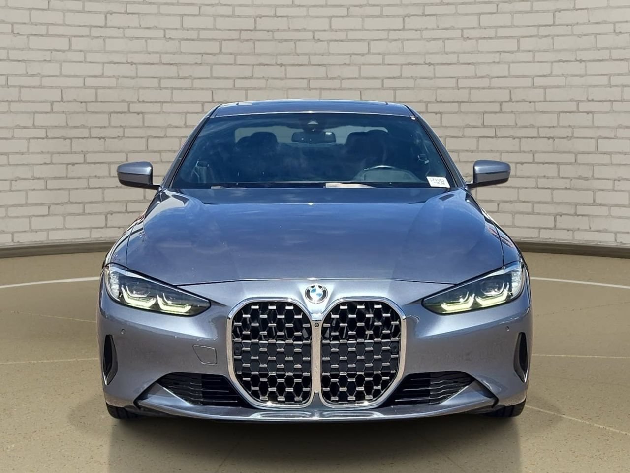Used 2021 BMW 430i Coupe w/ Parking Assistance Package RWD image 2