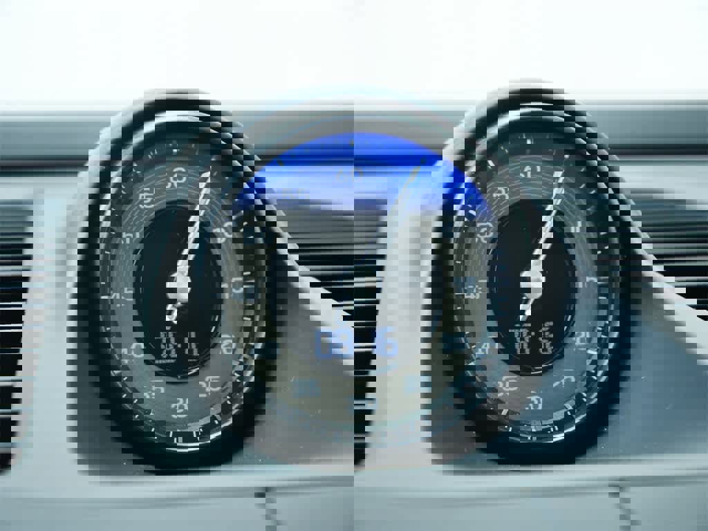 New 2025 Porsche Macan Turbo Electric image 27