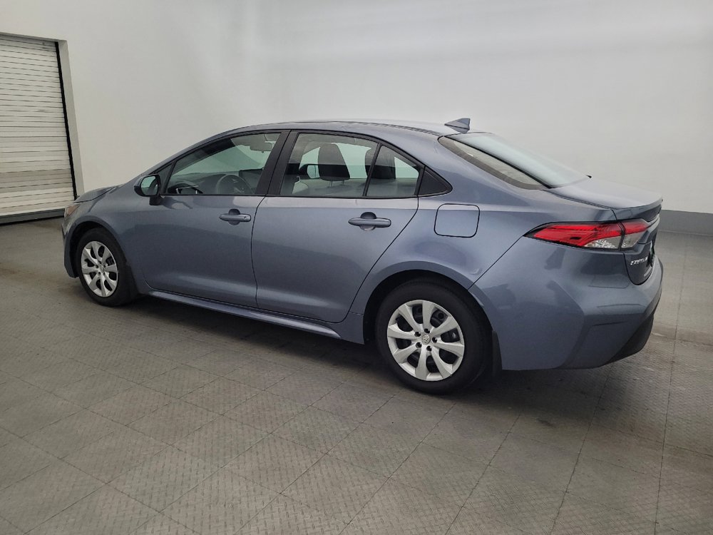 Used 2025 Toyota Corolla LE FWD image 3