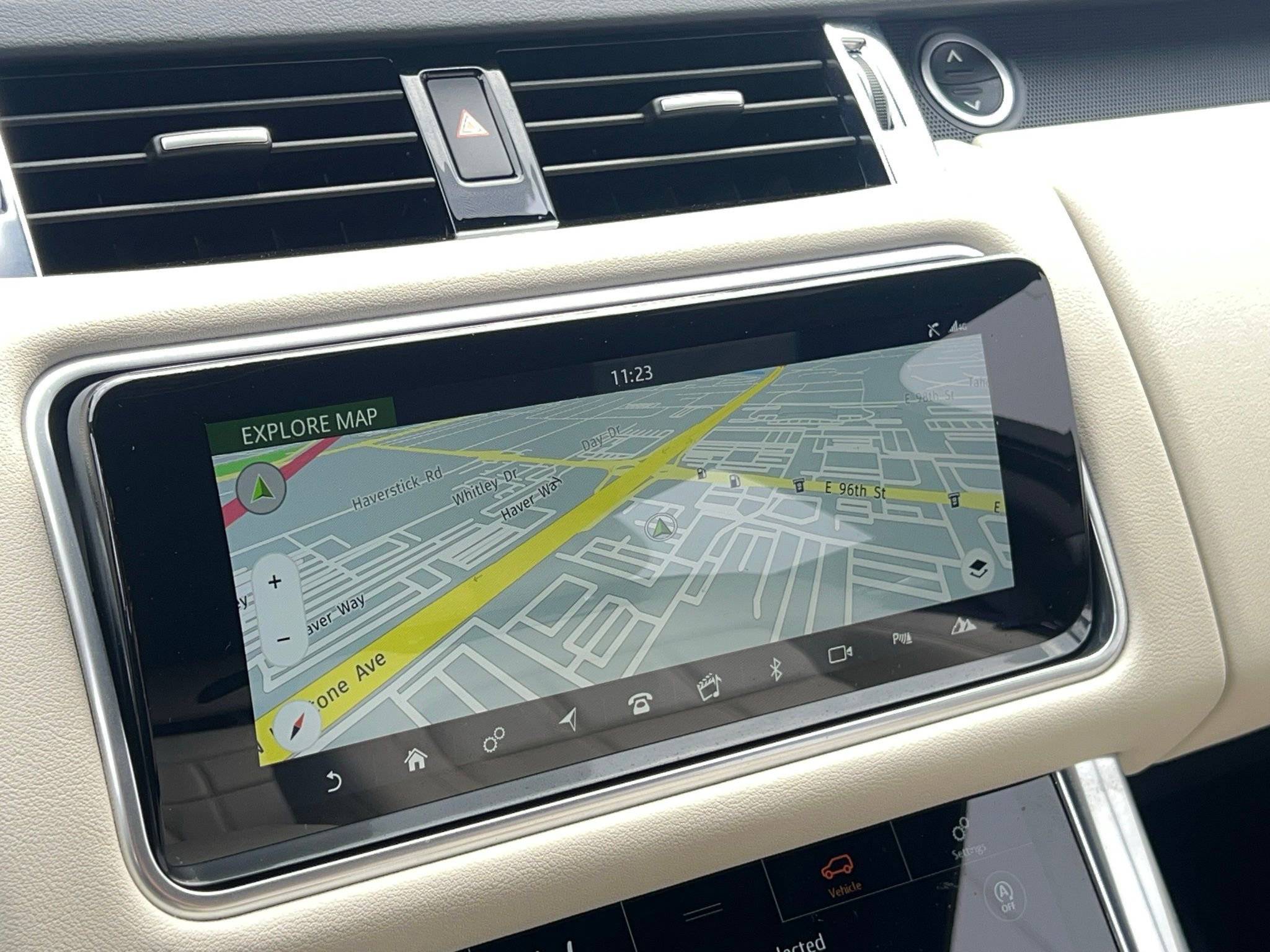 Used 2021 Land Rover Range Rover Sport HSE Silver Edition image 26