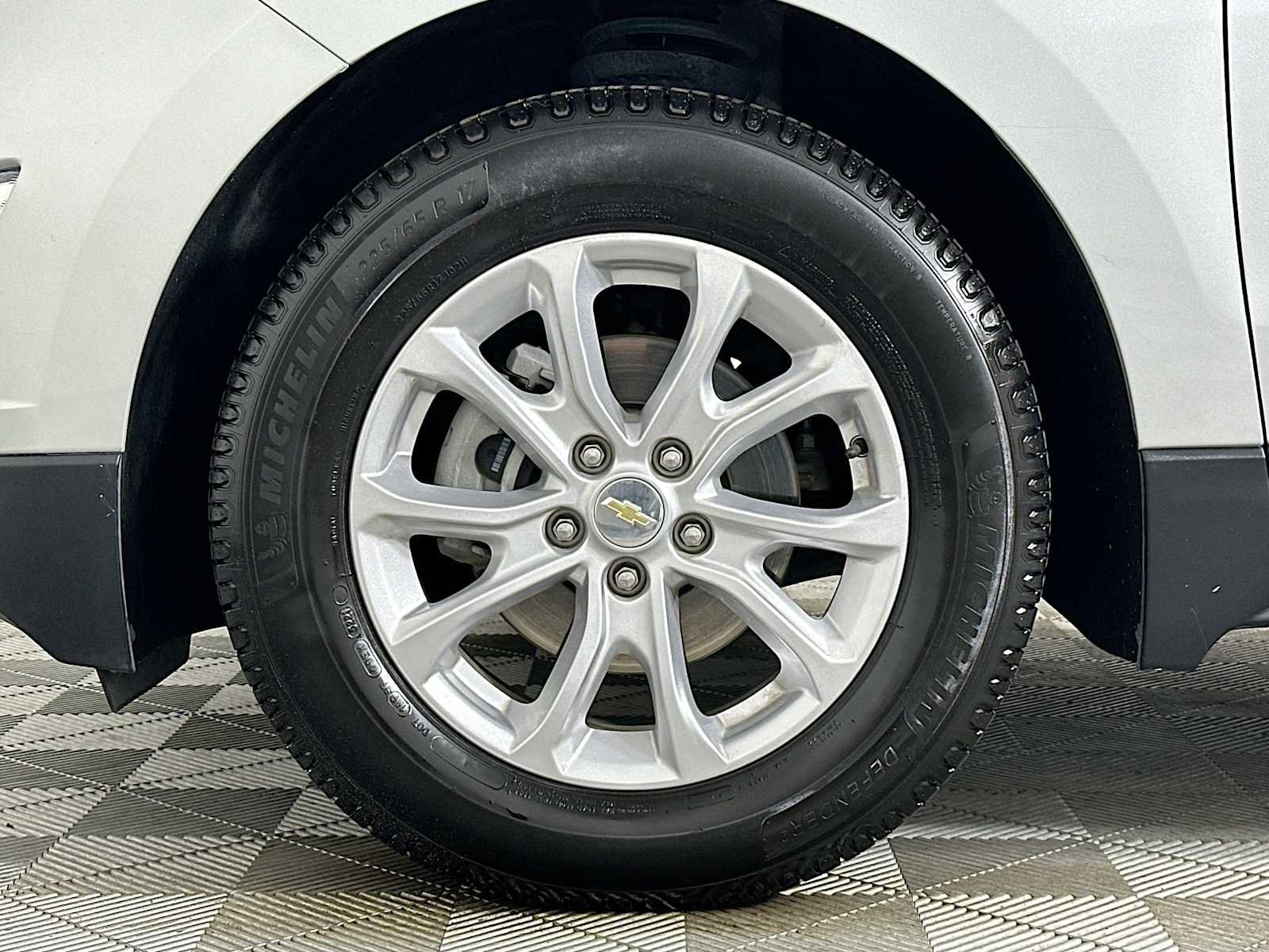 Used 2020 Chevrolet Equinox LT image 28