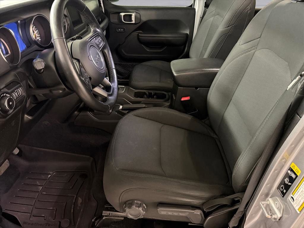 Used 2020 Jeep Wrangler Unlimited Willys image 11
