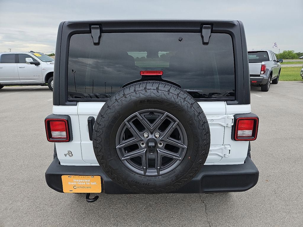 Used 2024 Jeep Wrangler Unlimited Sport AWD/4WD image 6