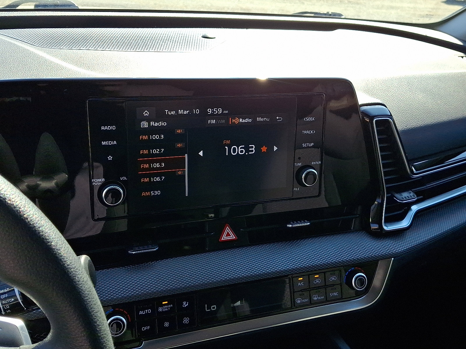 Used 2023 Kia Sportage LX image 23