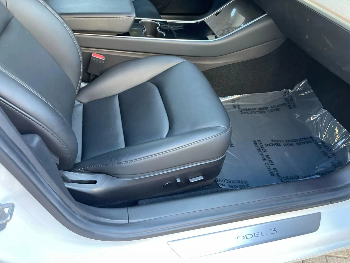Used 2019 Tesla Model 3 Standard Range Plus image 11