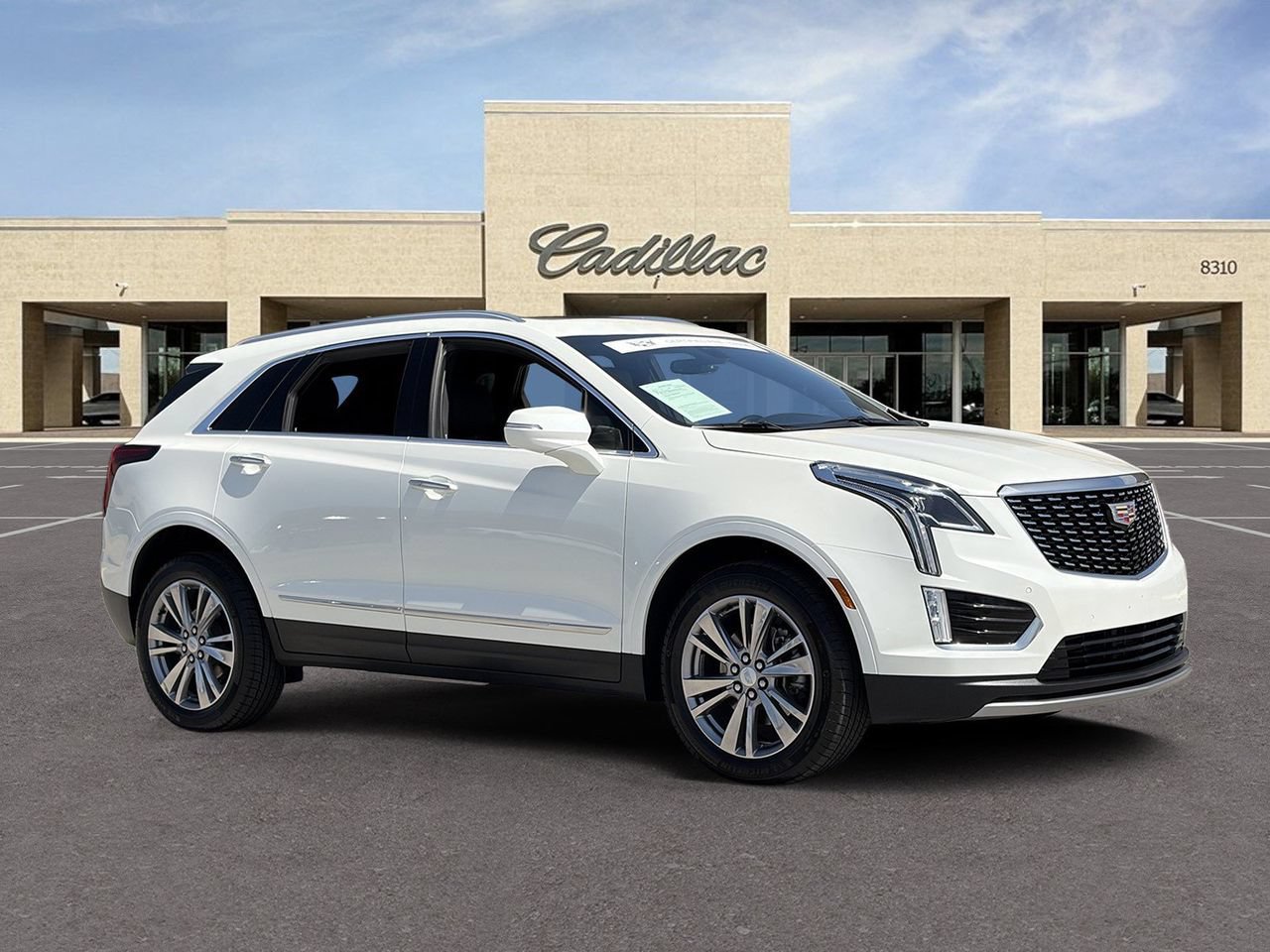 Certified 2024 Cadillac XT5 Premium Luxury FWD image 3
