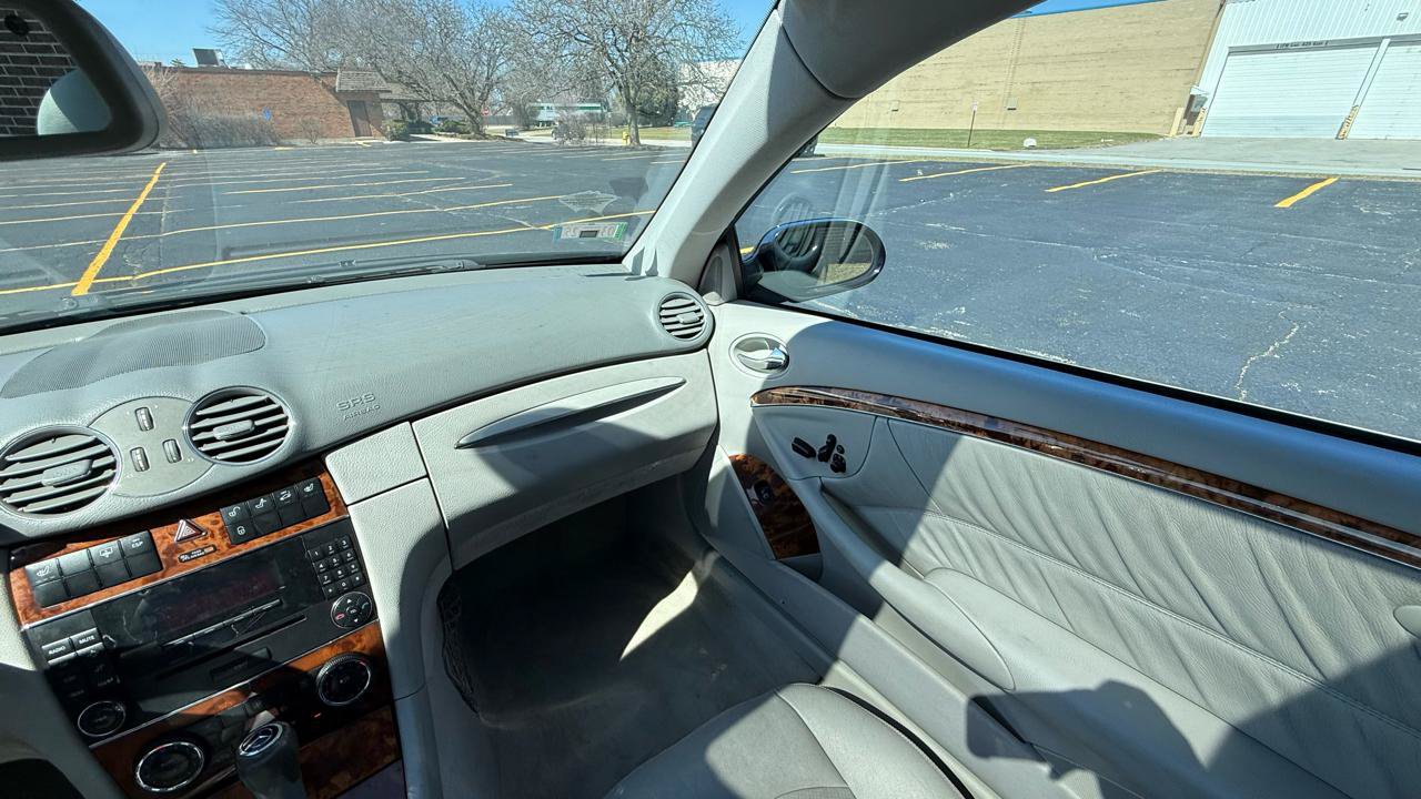 Used 2005 Mercedes-Benz CLK 500 Coupe image 17
