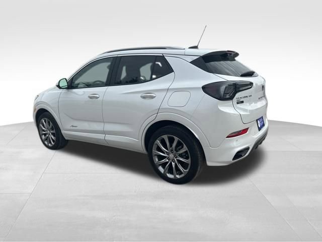 Used 2025 Buick Encore GX Avenir w/ Avenir Technology Package AWD/4WD image 4