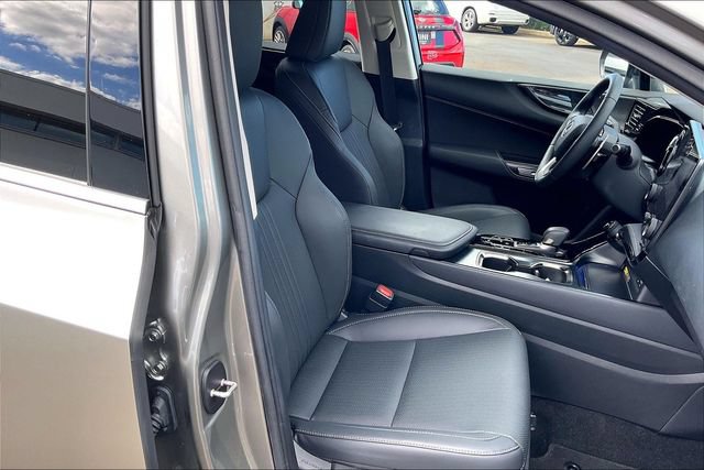 Used 2025 Lexus NX 350h AWD w/ Premium Package image 7