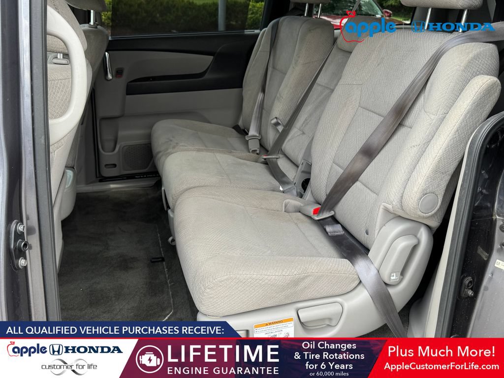 Used 2016 Honda Odyssey SE image 18