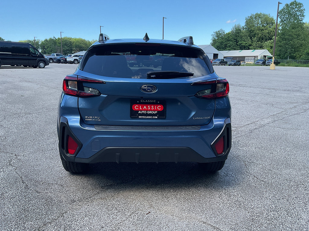 Used 2024 Subaru Crosstrek 2.0i Premium AWD/4WD image 6