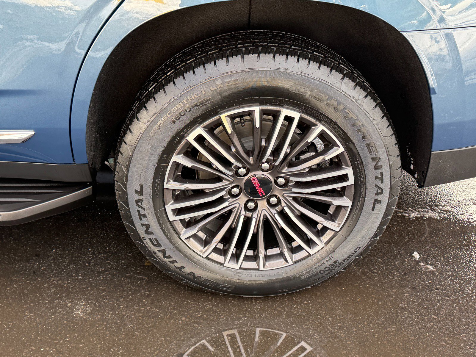 New 2026 GMC Yukon Elevation image 10