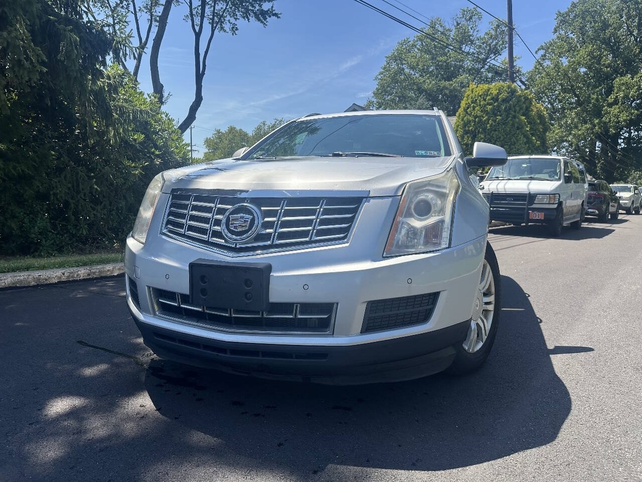 Used 2014 Cadillac SRX Luxury AWD/4WD image 2