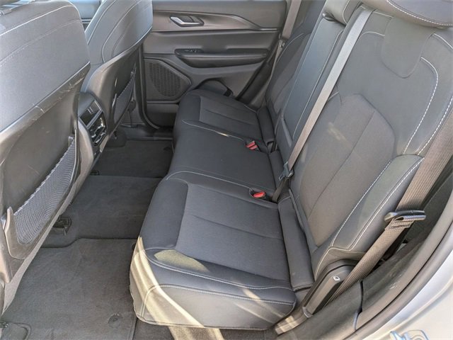 Certified 2023 Jeep Grand Cherokee Laredo image 24