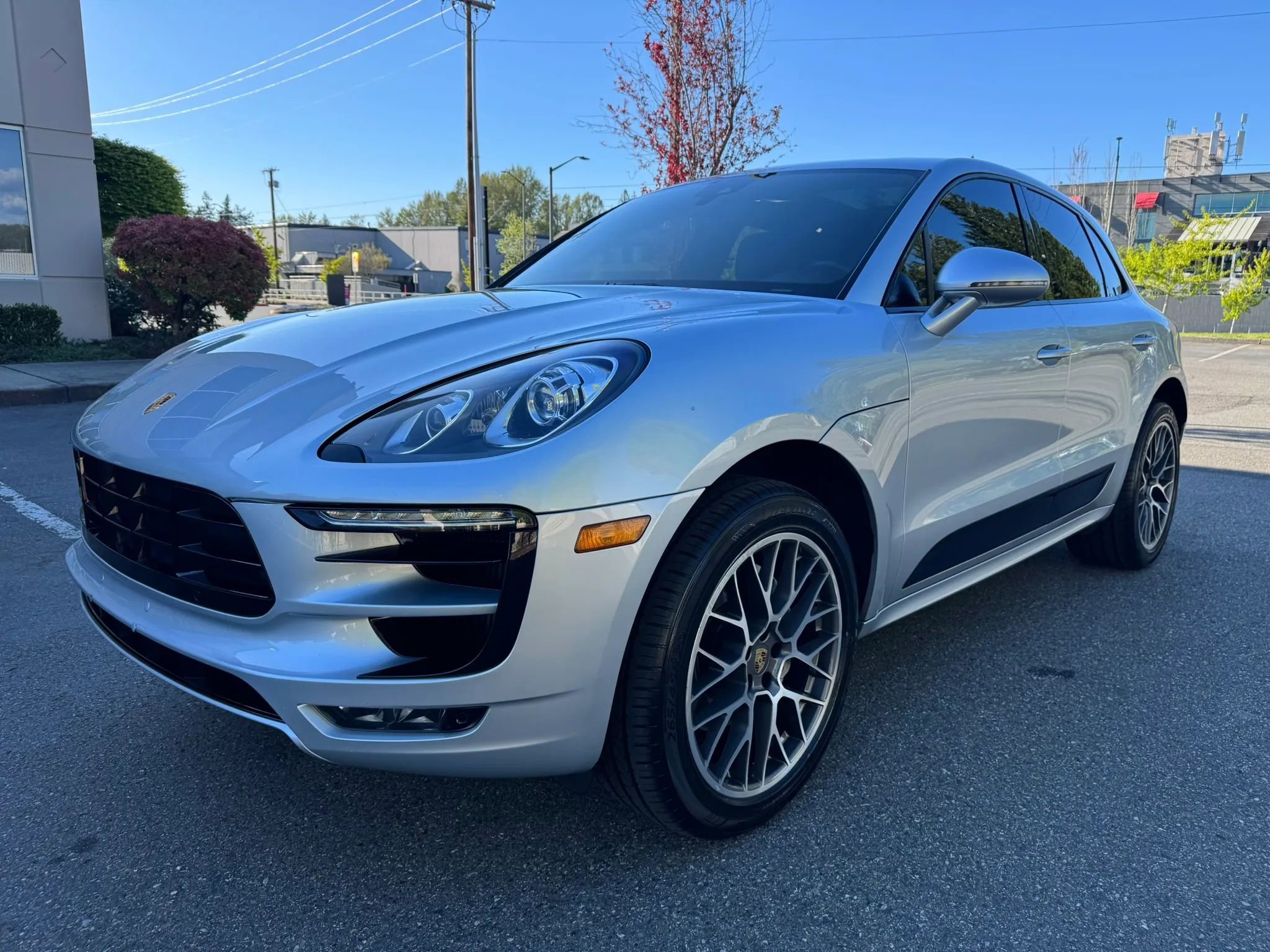 Used 2017 Porsche Macan S AWD/4WD image 4
