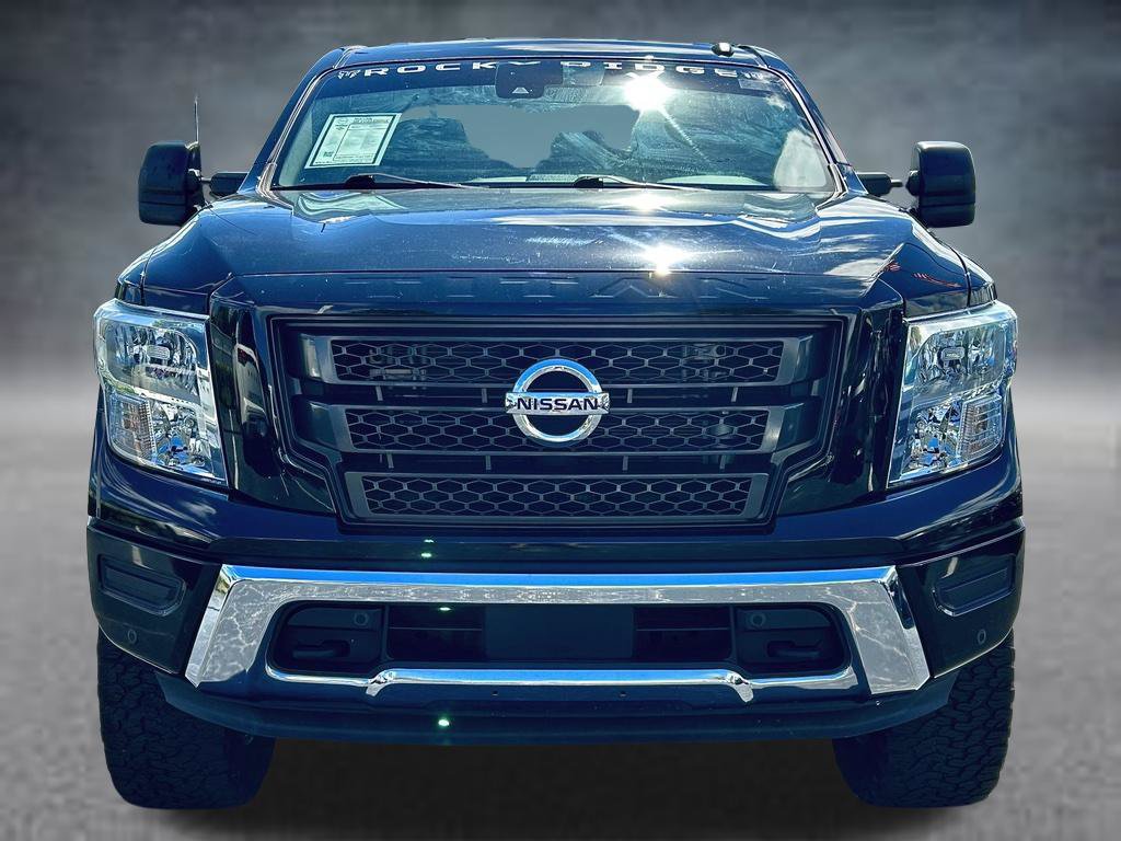 Used 2021 Nissan Titan SV w/ SV Convenience Package AWD/4WD image 2