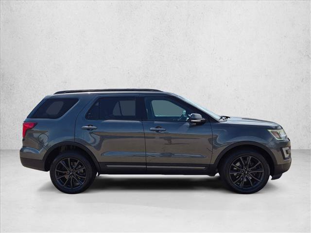 Used 2017 Ford Explorer XLT w/ Equipment Group 202A AWD/4WD video 4