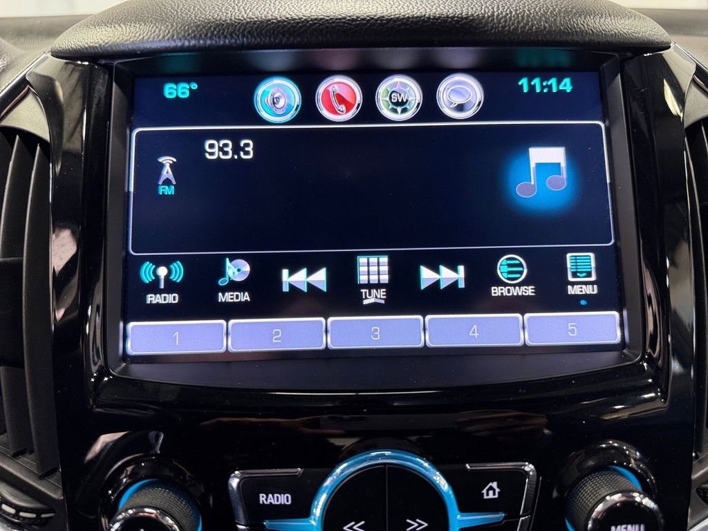 Used 2017 Chevrolet Cruze Premier FWD image 30