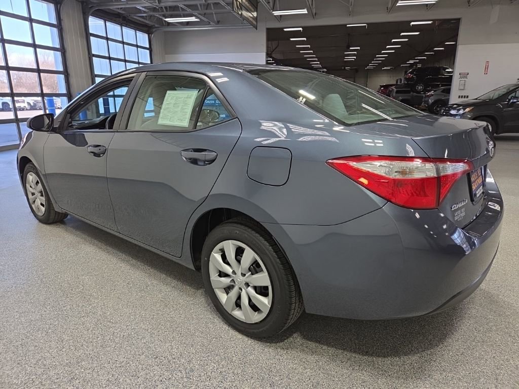 Used 2015 Toyota Corolla LE image 5