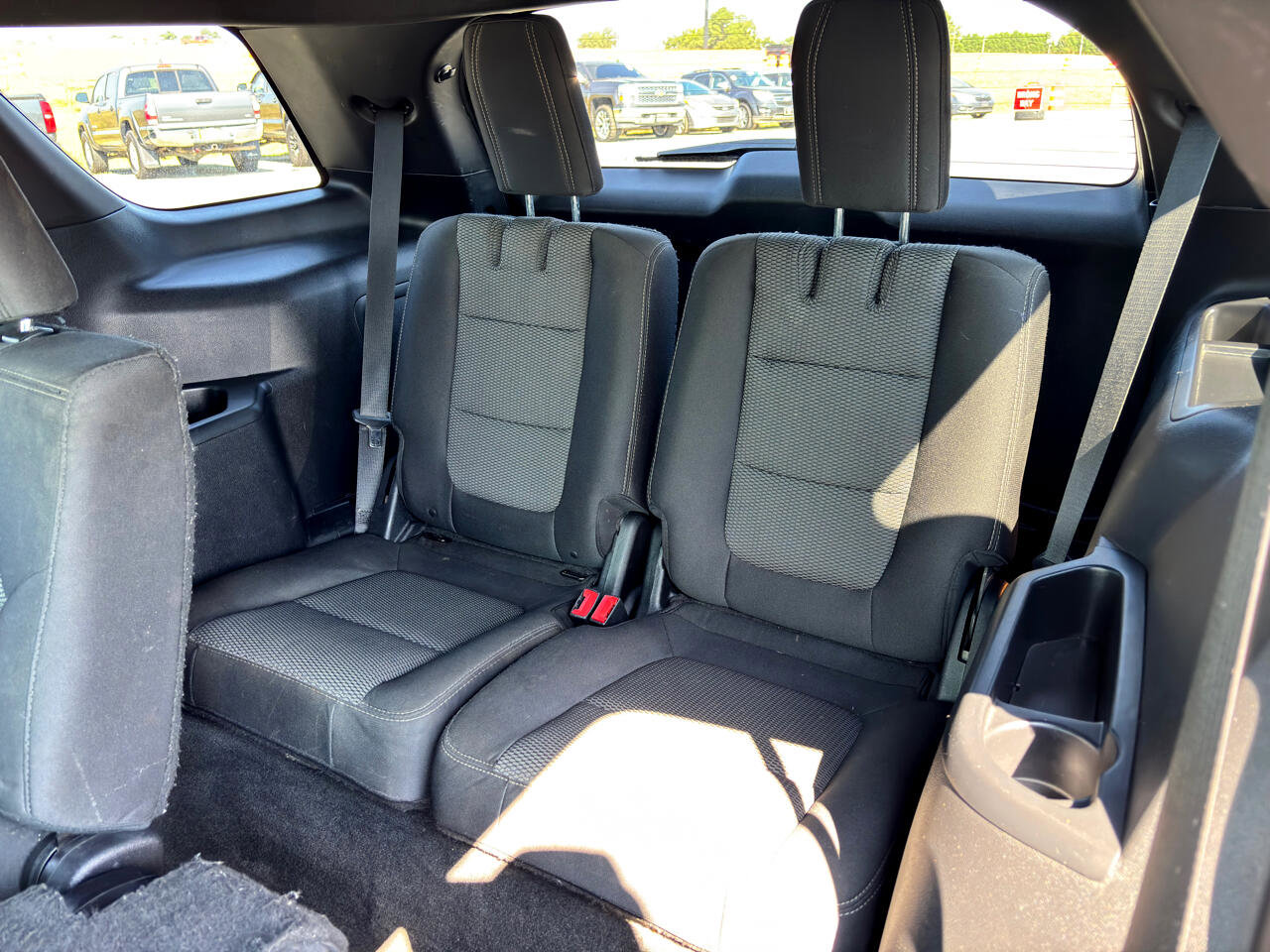Used 2017 Ford Explorer XLT image 21