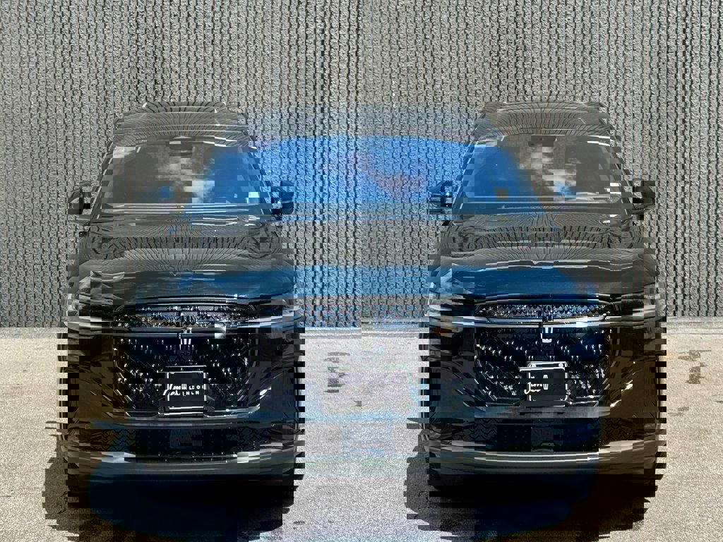 New 2025 Lincoln Nautilus Premier w/ Equipment Group 102A AWD/4WD image 2