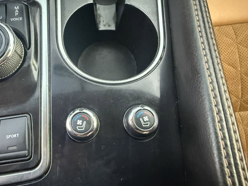 Used 2016 Nissan Maxima SR image 17