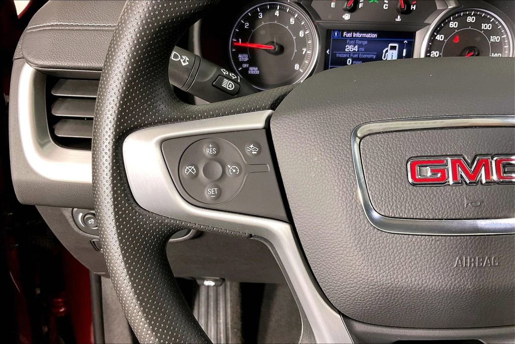 Used 2024 GMC Terrain SLE w/ Driver Convenience Package image 26
