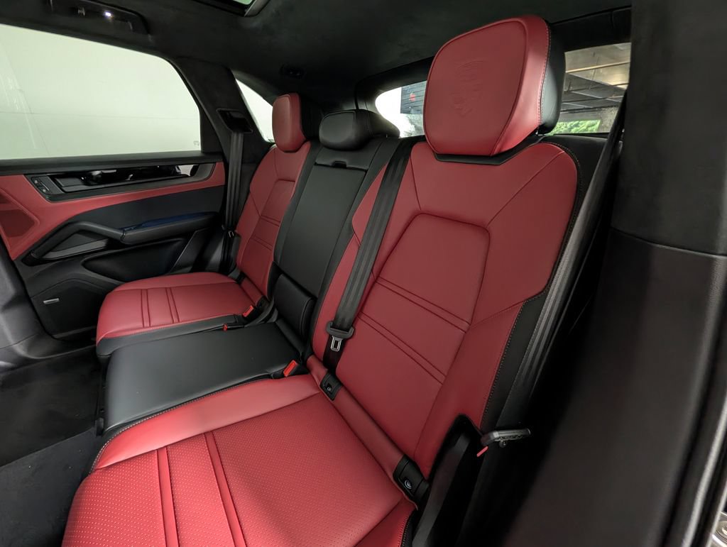 New 2026 Porsche Cayenne GTS AWD/4WD image 24