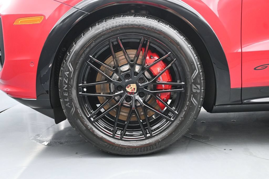 New 2026 Porsche Cayenne GTS AWD/4WD image 7