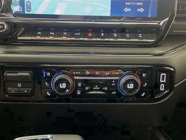Used 2025 Chevrolet Silverado 1500 ZR2 w/ Technology Package AWD/4WD image 20