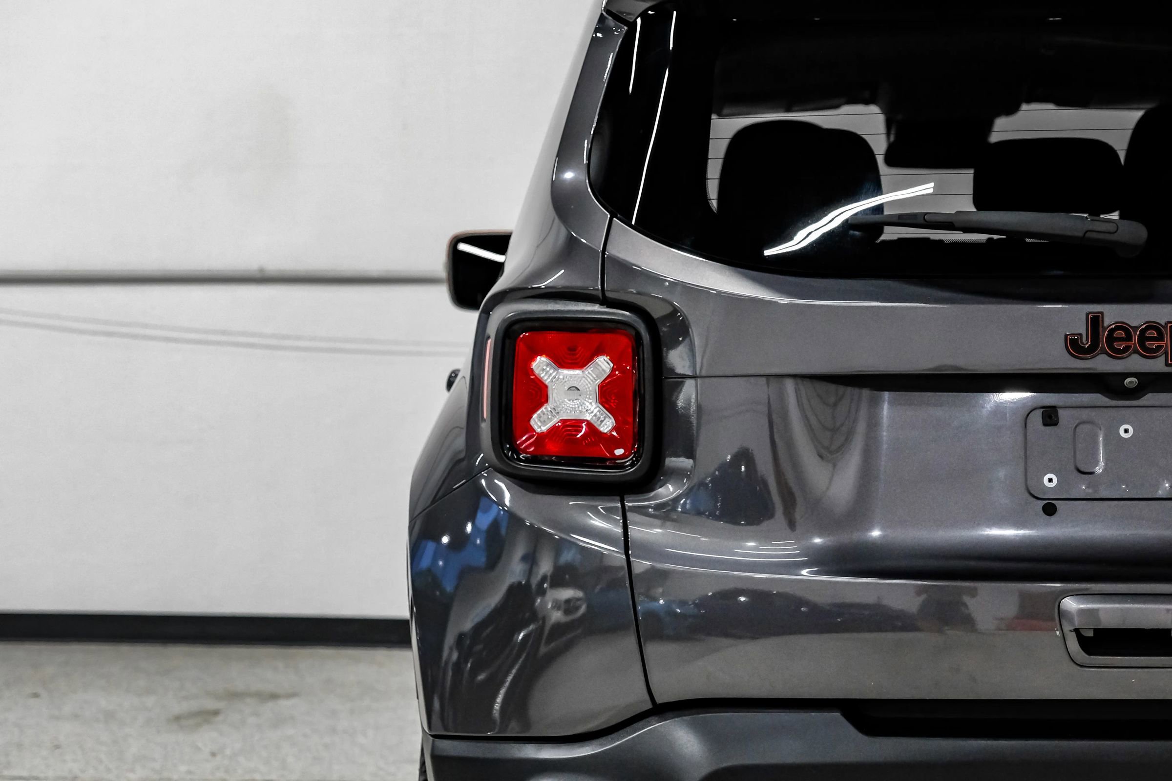 Used 2020 Jeep Renegade Latitude image 50