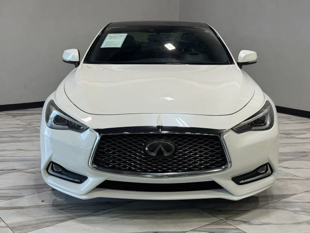 Used 2019 INFINITI Q60 3.0t Luxe RWD image 3