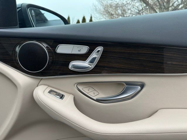 Used 2017 Mercedes-Benz GLC 300 4MATIC image 29