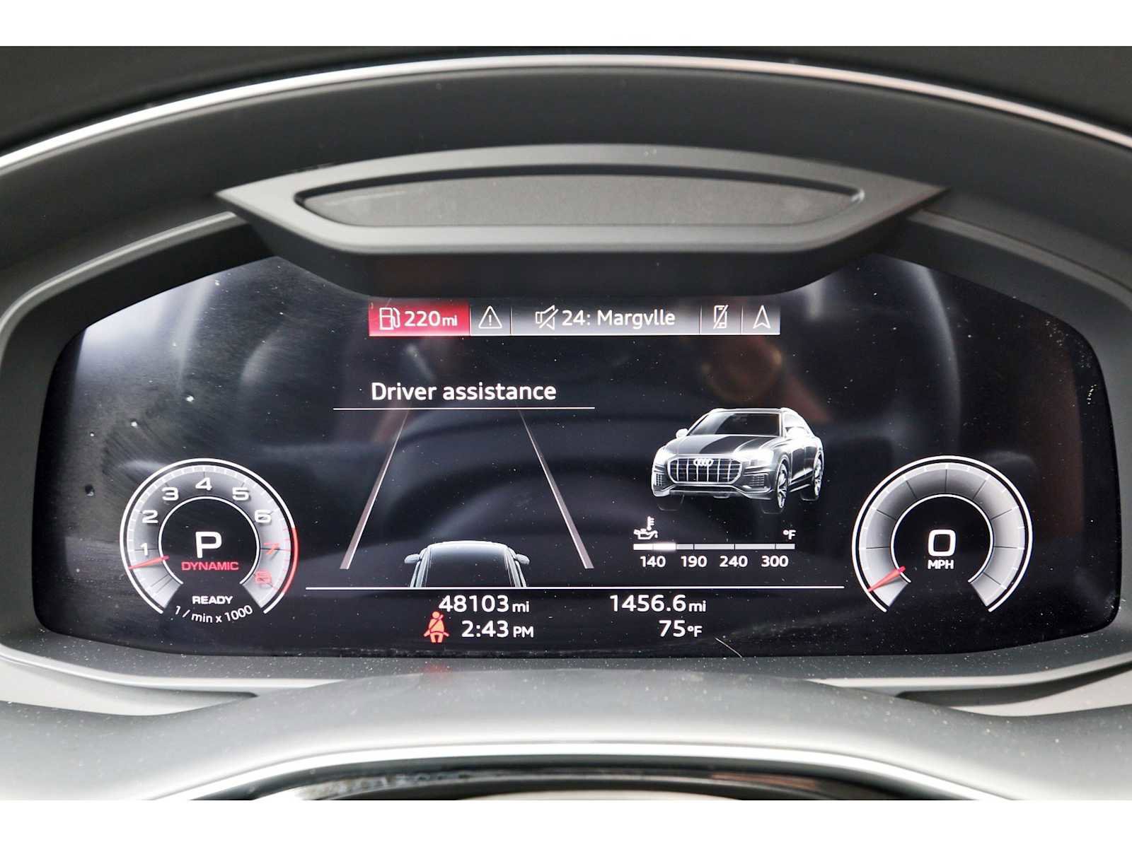 Used 2022 Audi Q8 Prestige w/ Prestige Package AWD/4WD image 14