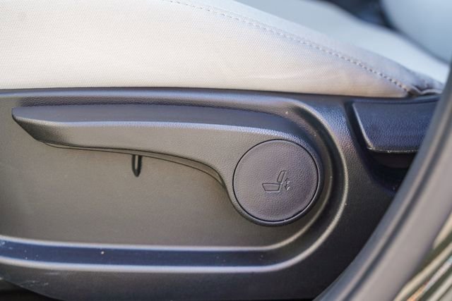 Used 2025 Hyundai Tucson SE image 22