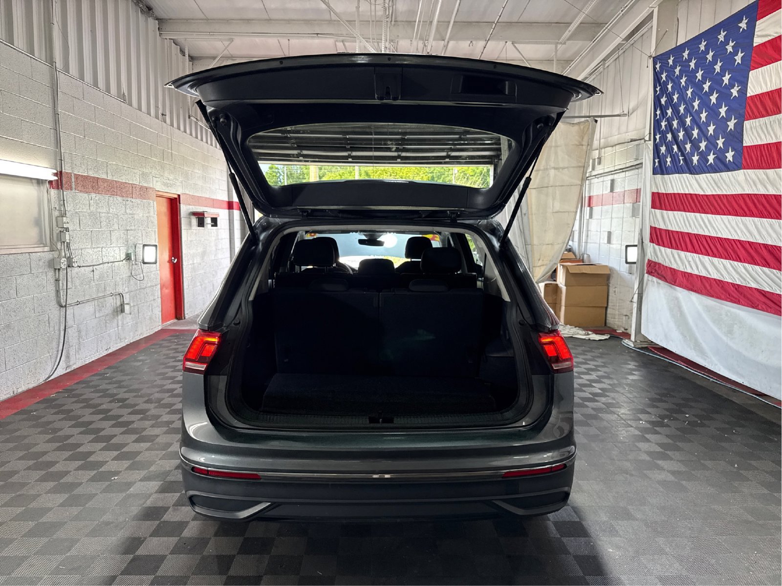 Used 2024 Volkswagen Tiguan S FWD image 12
