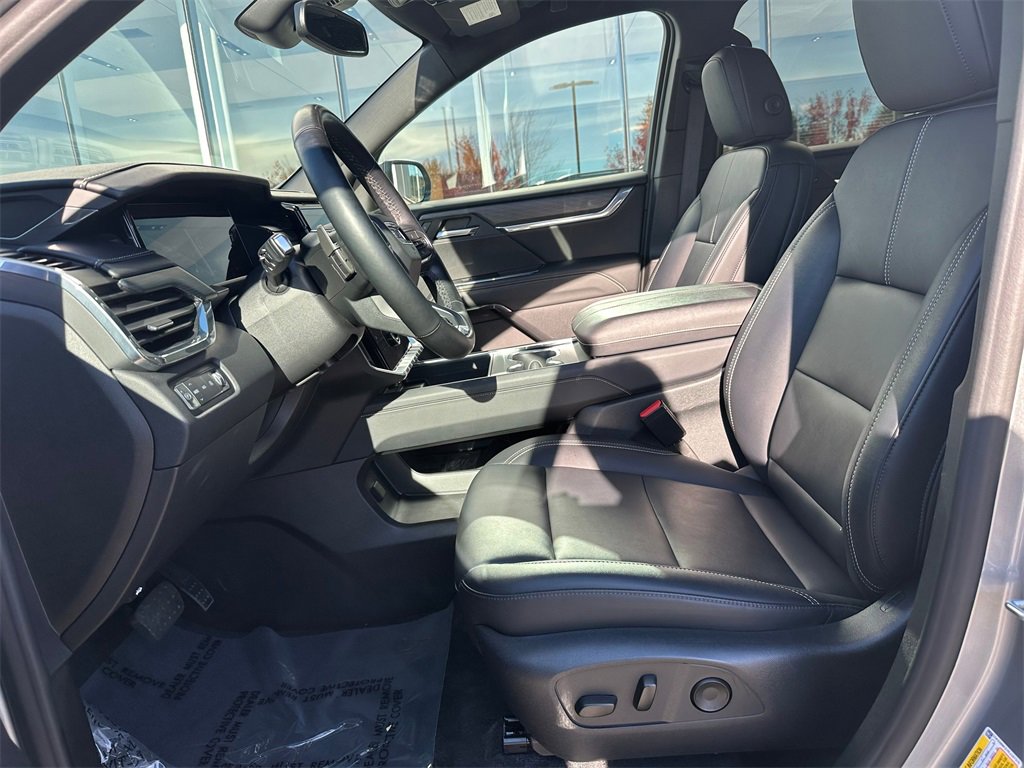 Used 2024 GMC Acadia Elevation image 20